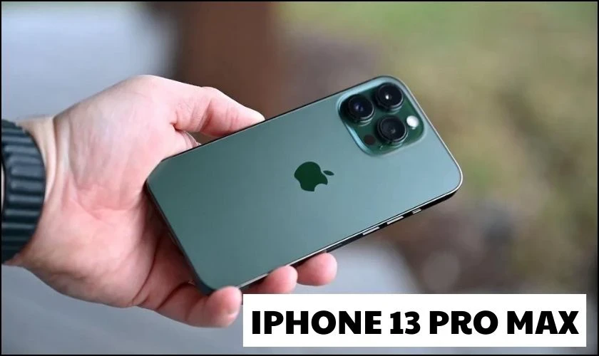 iPhone nào pin trâu nhất hiện nay? Top 11 dòng điện thoại pin trâu