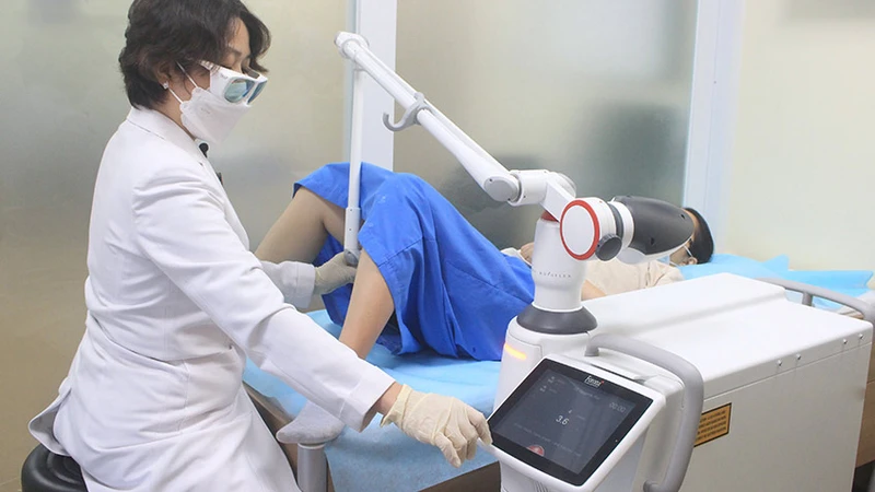 Cách chữa sùi mào gà ở nữ có những phương pháp nào?