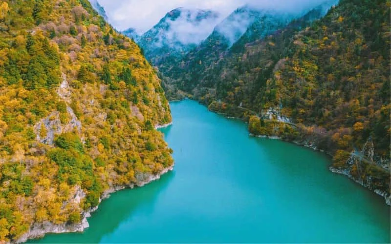 Khám Phá Vẻ Đẹp Tour Cửu Trại Câu Tại Trung Hoa