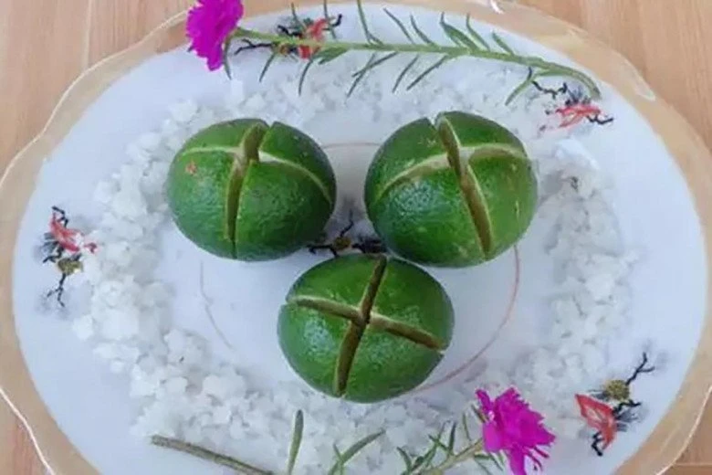 Tăng Tài Lộc Cho Gia Đình Với Muối Trong Phong Thủy