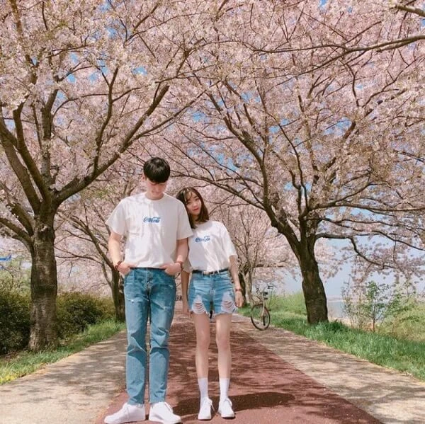 Cách chụp ảnh với người yêu thật sống động