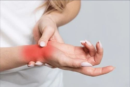 Cách điều trị viêm gân cổ tay tại nhà hiệu quả