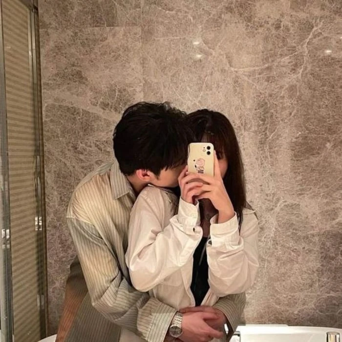 Ảnh người yêu che mặt đẹp