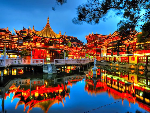 Khám Phá Tour Phượng Hoàng Cổ Trấn Huyền Bí