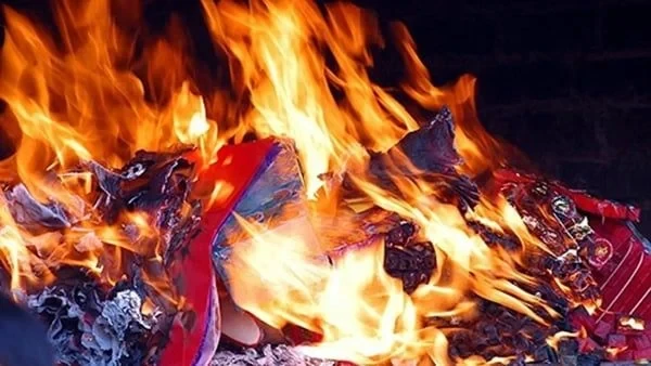 Buôn bán ế ẩm quá phải làm sao? Bật mí 10 cách xả xui nhanh