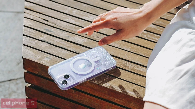 Bảo vệ iPhone 14 Pro Max với ốp điện thoại chất lượng