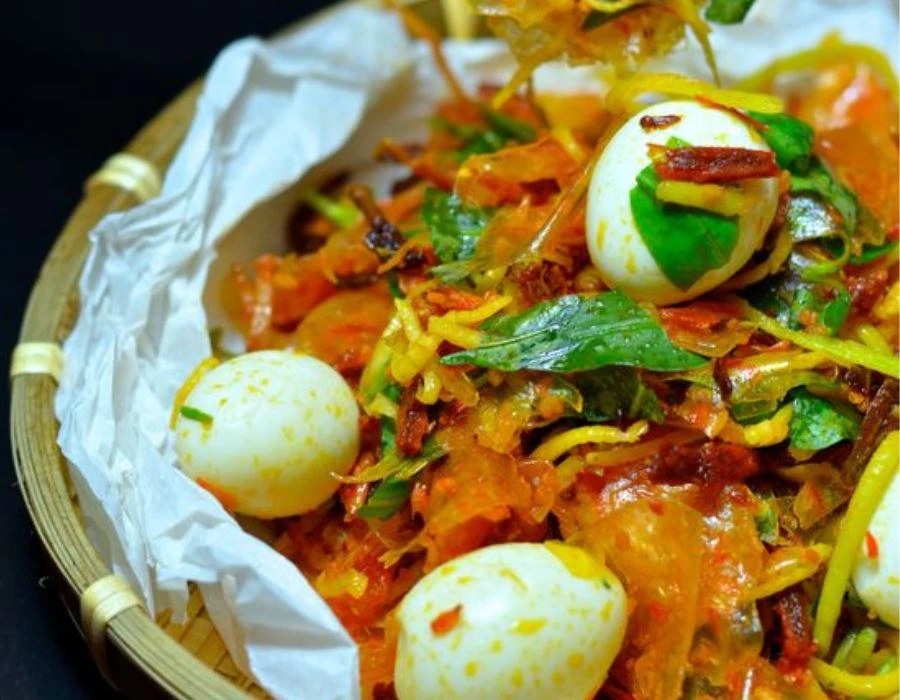 Khám Phá Bánh Tráng Trộn - Món Ăn Vặt Đặc Sắc