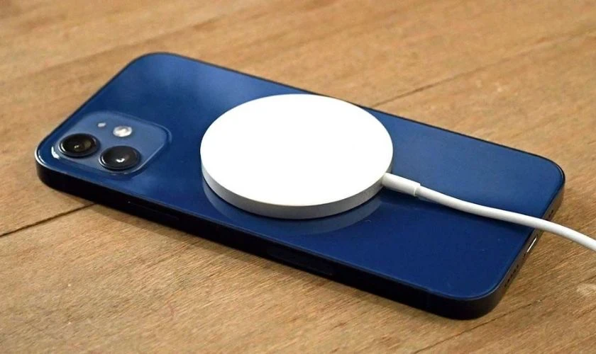 So sánh iPhone 13 và 14: Nên nâng cấp hay không?