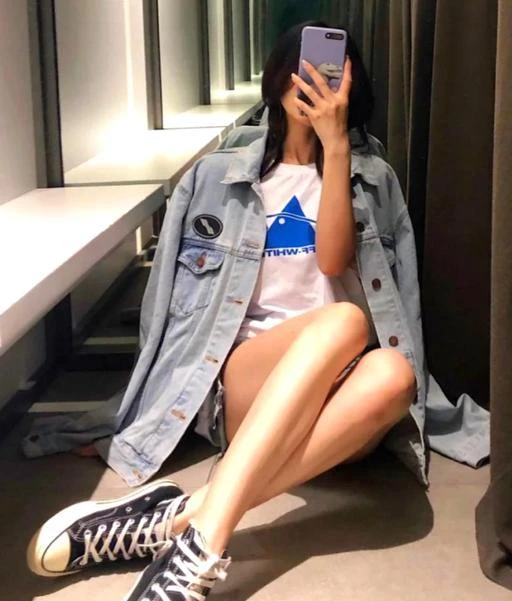 Bí quyết chụp ảnh eo thon trước gương đẹp hoàn hảo