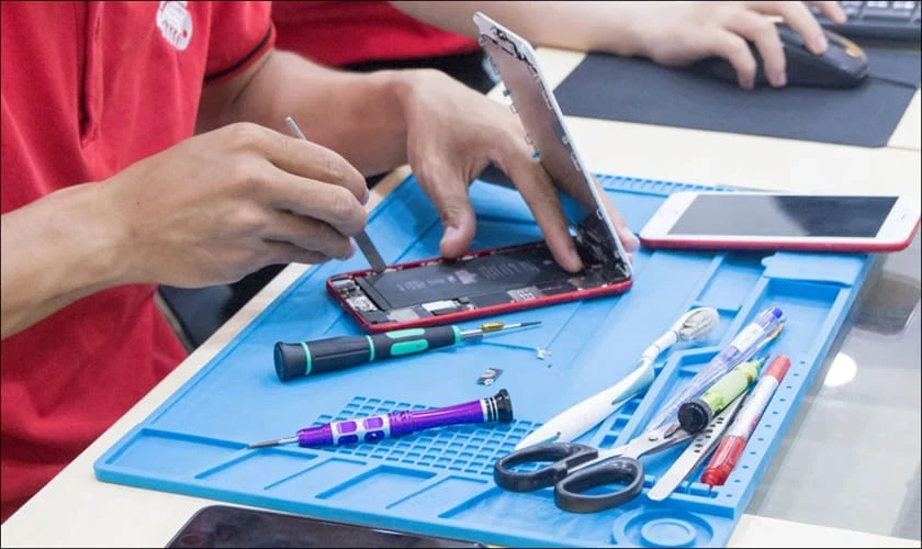 Pin iPhone XS Max bao nhiêu tiền và cách thay thế hiệu quả