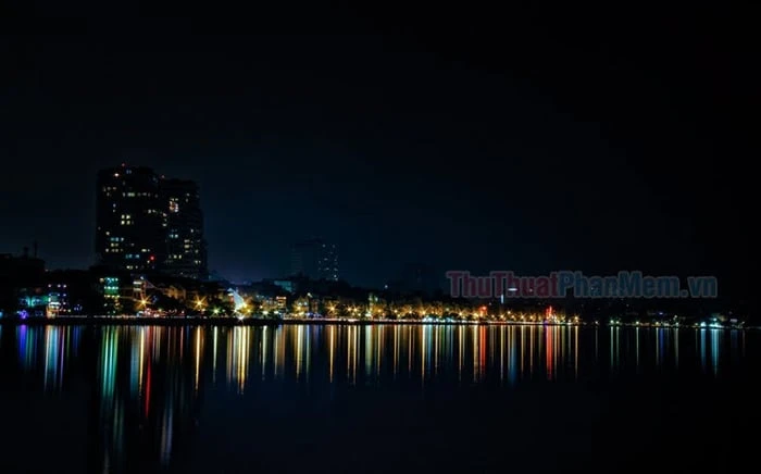 Khám Phá Vẻ Đẹp Hồ Tây Qua Những Bức Tranh Lung Linh