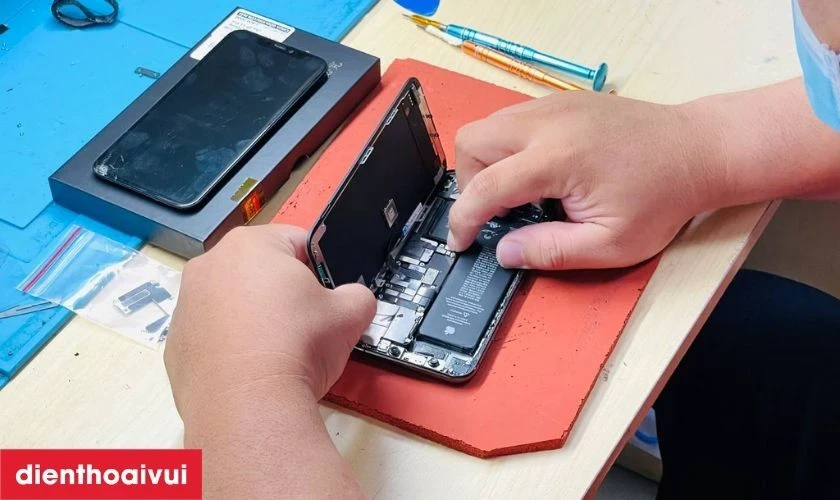 Bảng giá thay màn hình iPhone 7 Plus mới nhất tháng 12/2024