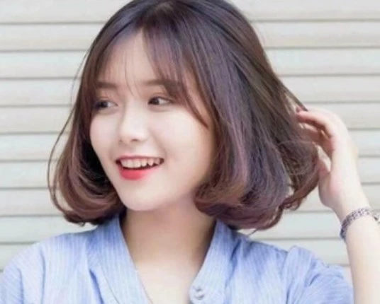25 Kiểu Tóc Ngắn Cho Mặt Tròn Tuổi 30 Giúp Các Chị Em Trẻ Hơn Tuổi Thật