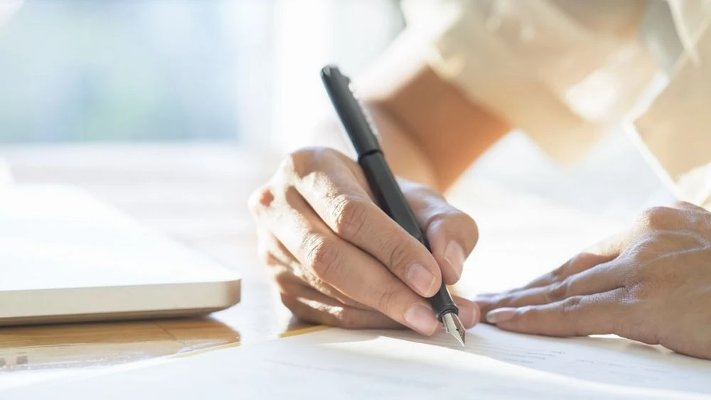 Cách viết đơn xin nghỉ học vì bị ốm hiệu quả