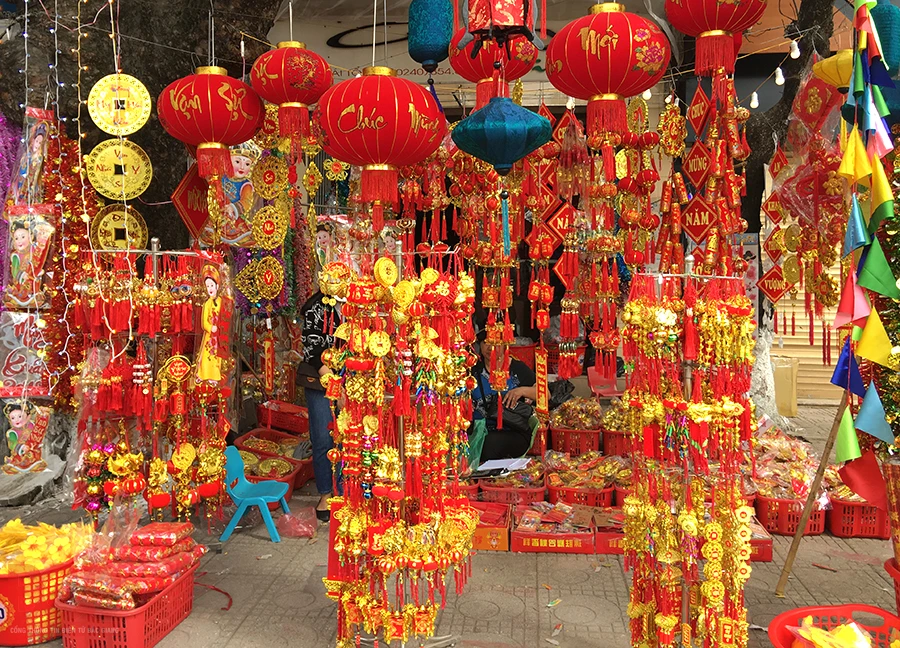 30 Cách trang trí nhà ngày Tết đơn giản, đẹp, ấn tượng nhất