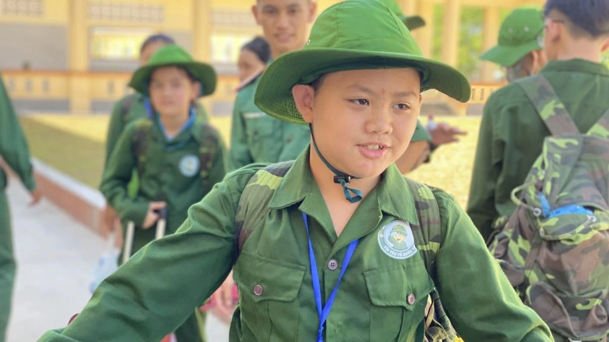 Thơ về chú bộ đội và tình yêu quê hương đất nước