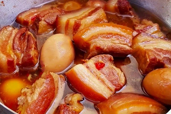 Thịt Kho Tàu Miền Bắc: Hương Vị Đặc Trưng Việt Nam