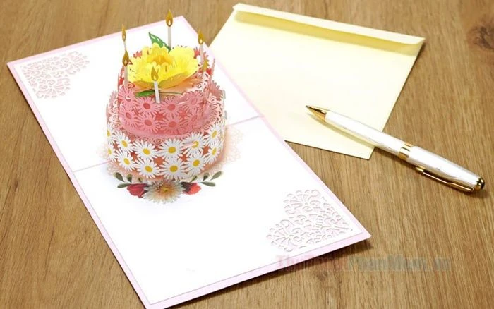 Thiệp chúc mừng sinh nhật đẹp với họa tiết vintage