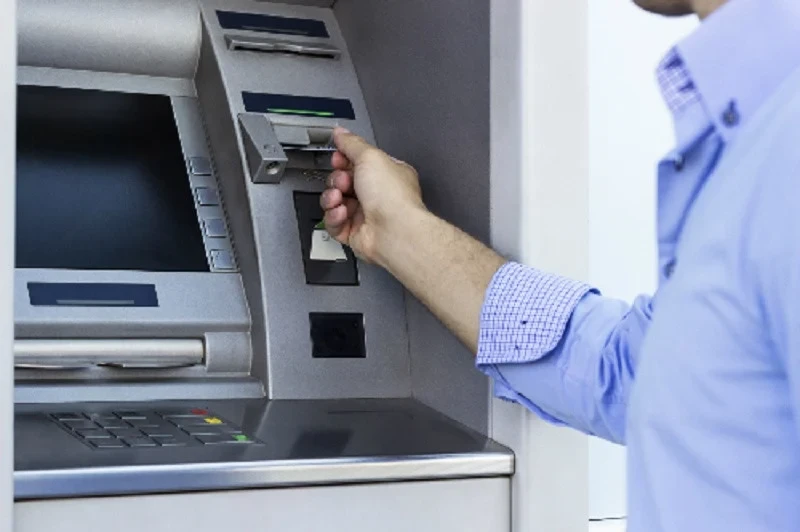 Rút tiền ATM bị trừ nhưng không nhận được, có lấy lại không?