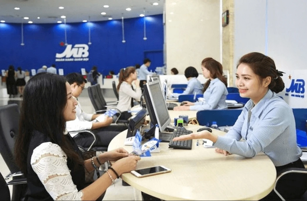 Khám Phá Dịch Vụ Tại Phòng Giao Dịch MB Bank