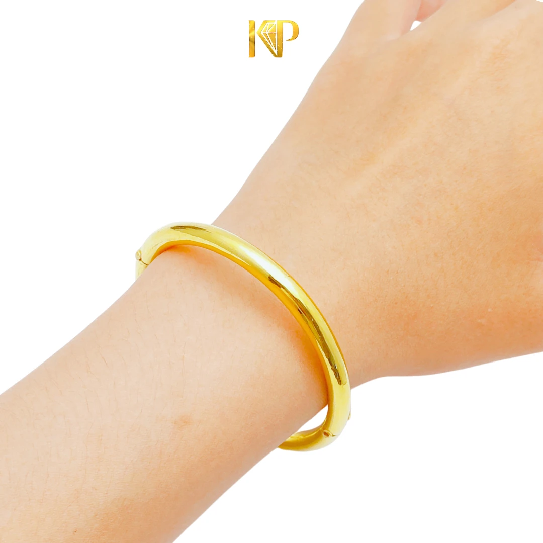 Khám Phá Vẻ Đẹp Của Vòng Vàng Trong Thời Trang