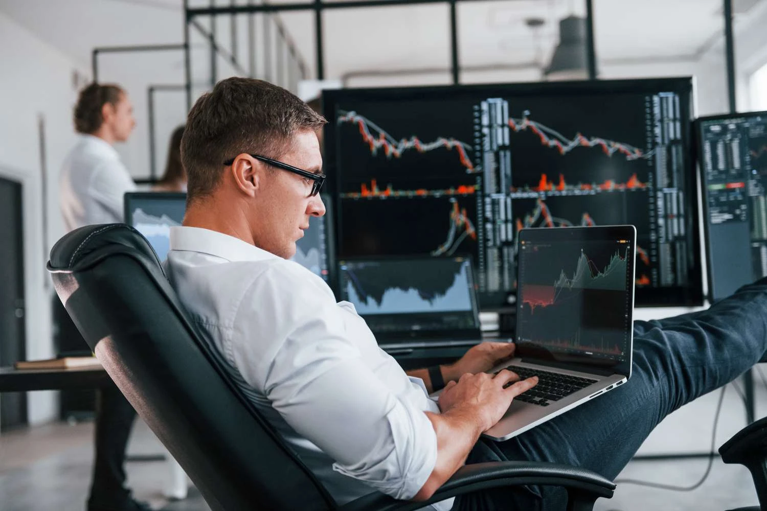 Vai trò của trader trong thị trường tài chính hiện đại