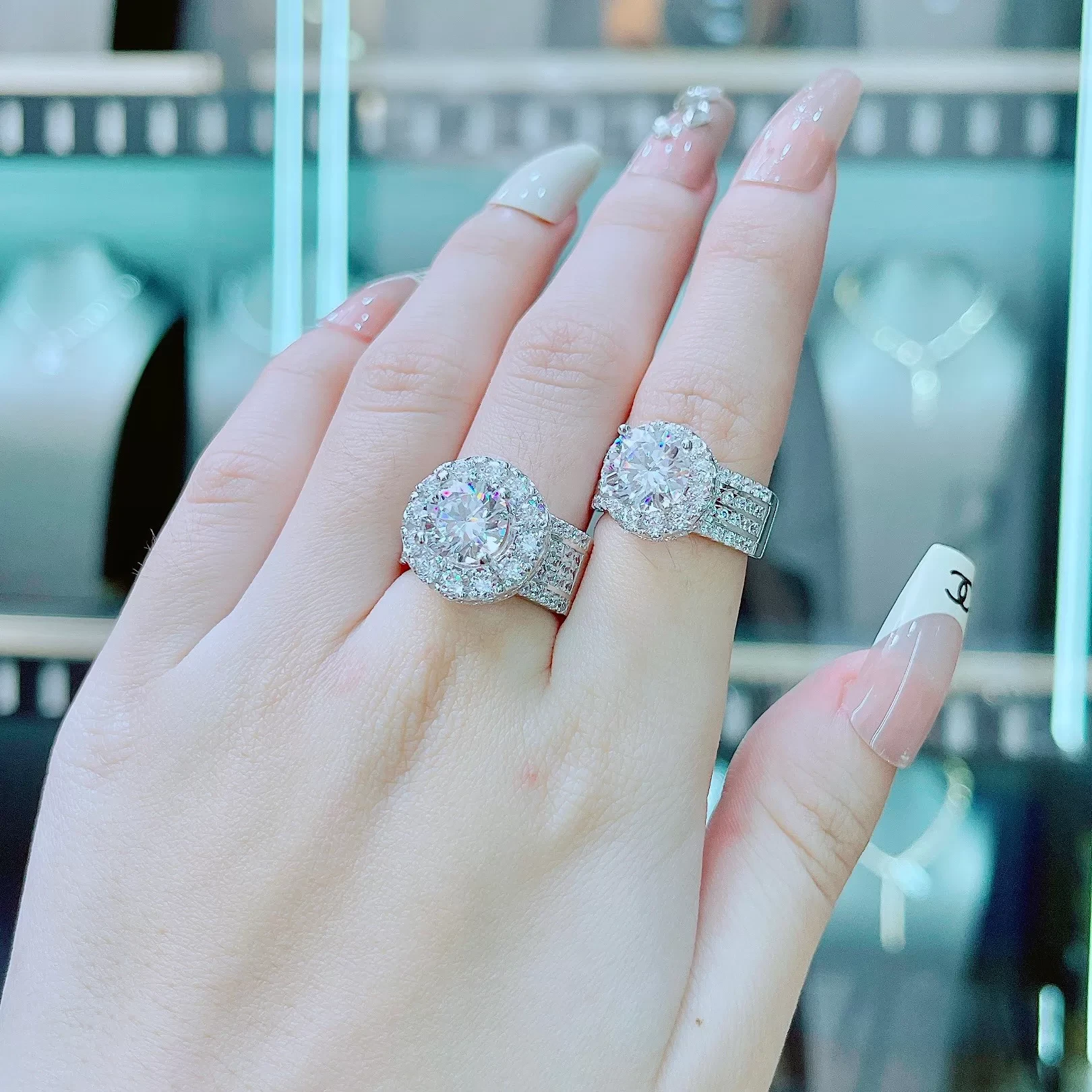 Khám Phá Nhẫn Vàng Ý Đầy Tinh Tế Và Giá Trị Văn Hóa