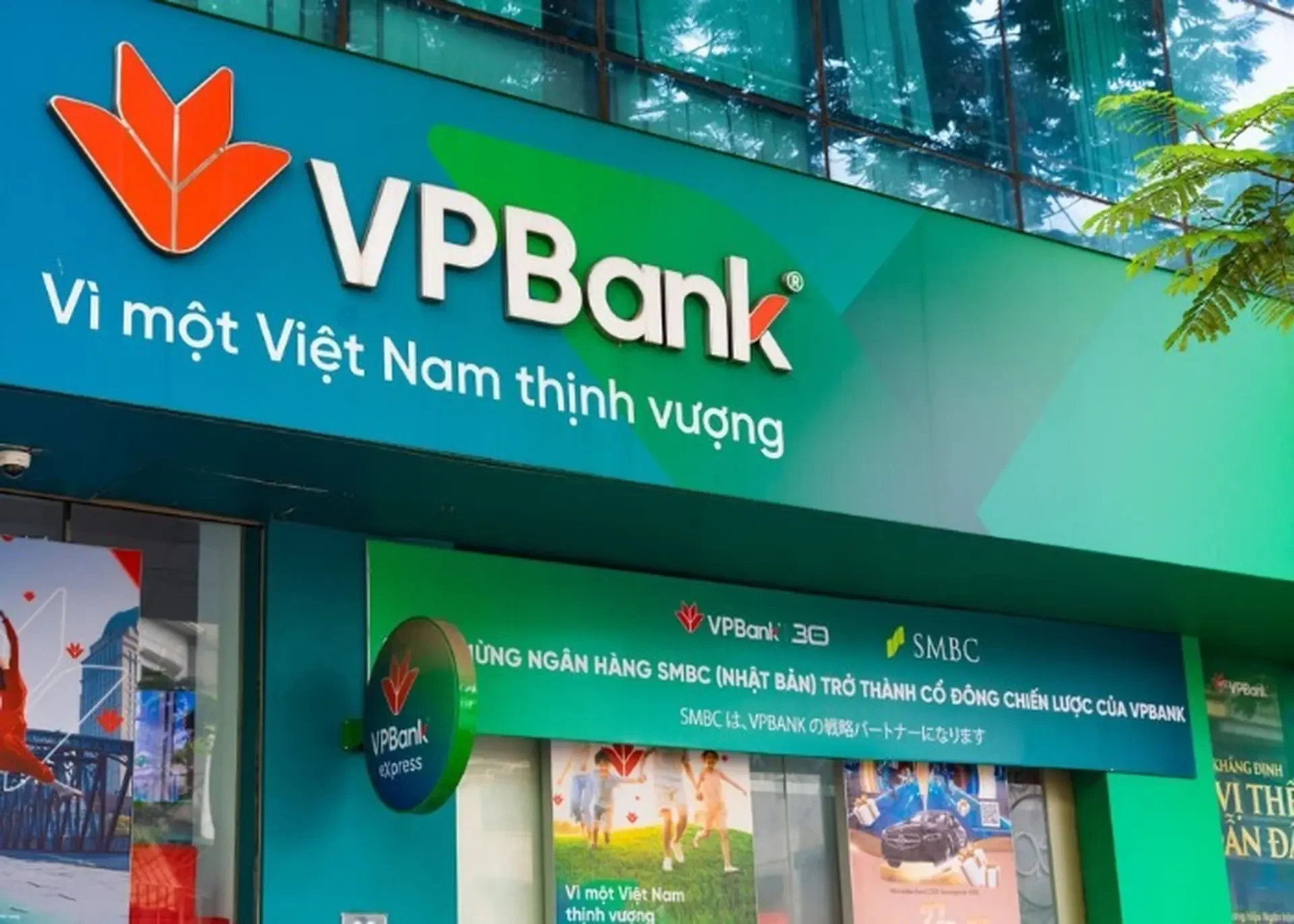 VPBank: Phát Triển Để Phục Vụ Khách Hàng Tốt Nhất